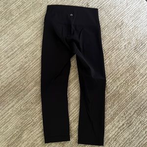 LULU LEMON Wunder Train High Rise Crop Black